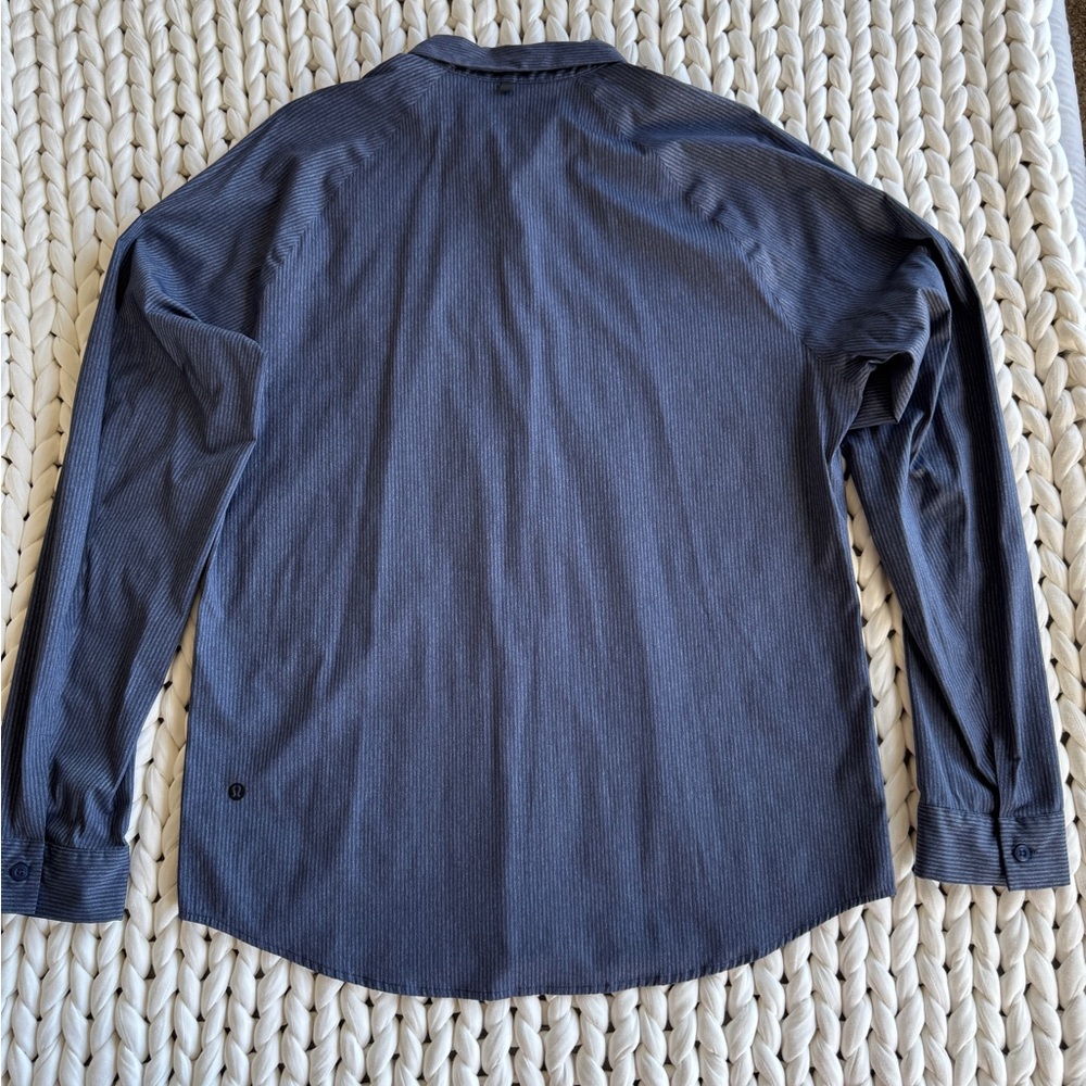 Lululemon Bonded Voyage Long Sleeve Button Down- Heathered Deep Navy - Picture 2 of 6